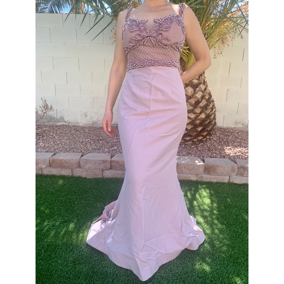 Dresses & Skirts - 🤩 Beautiful Portia&Scarlett Lilac Formal Dress